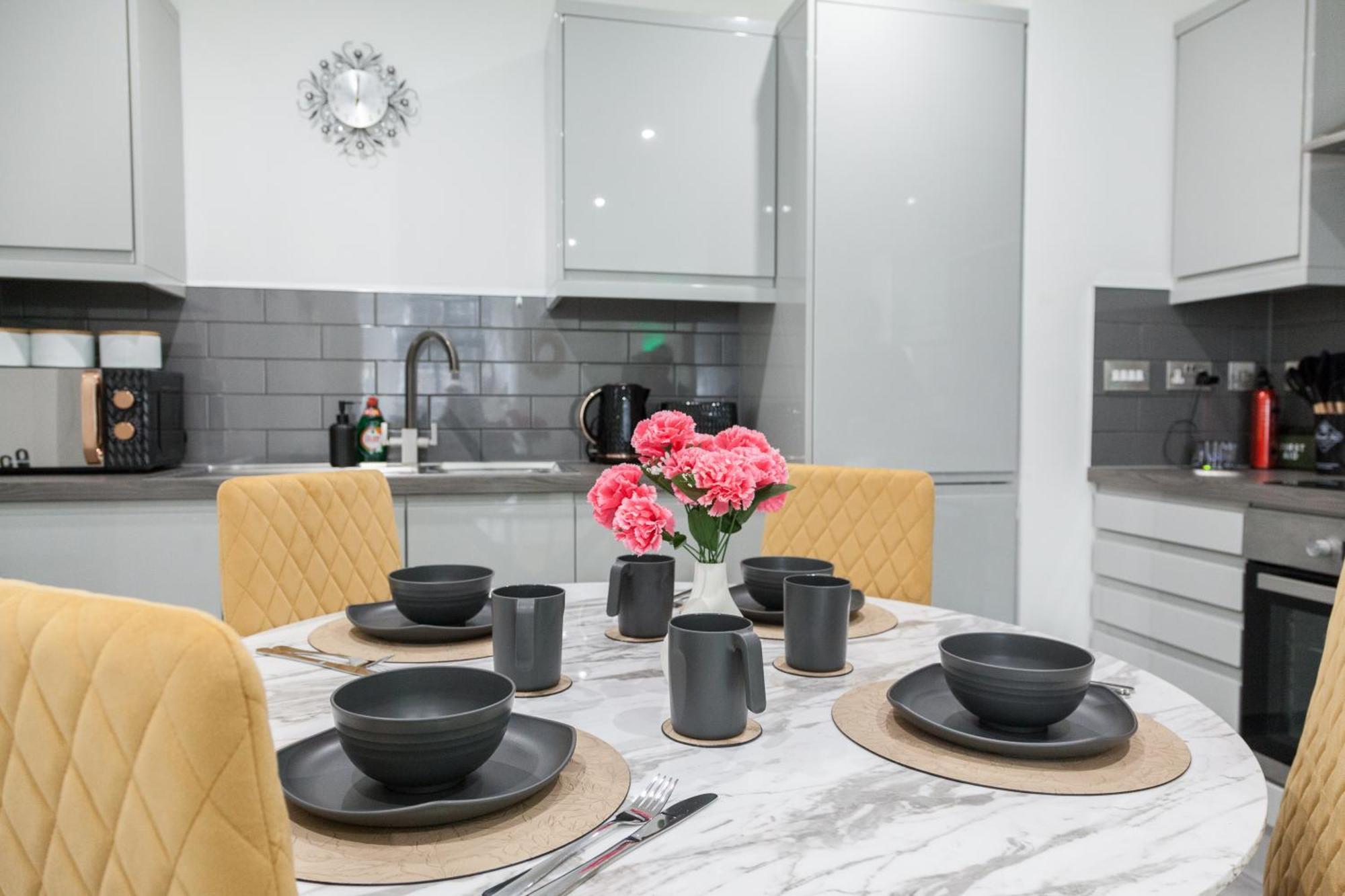 Opulent - 1 Bedroom Centre Apartment Leicester